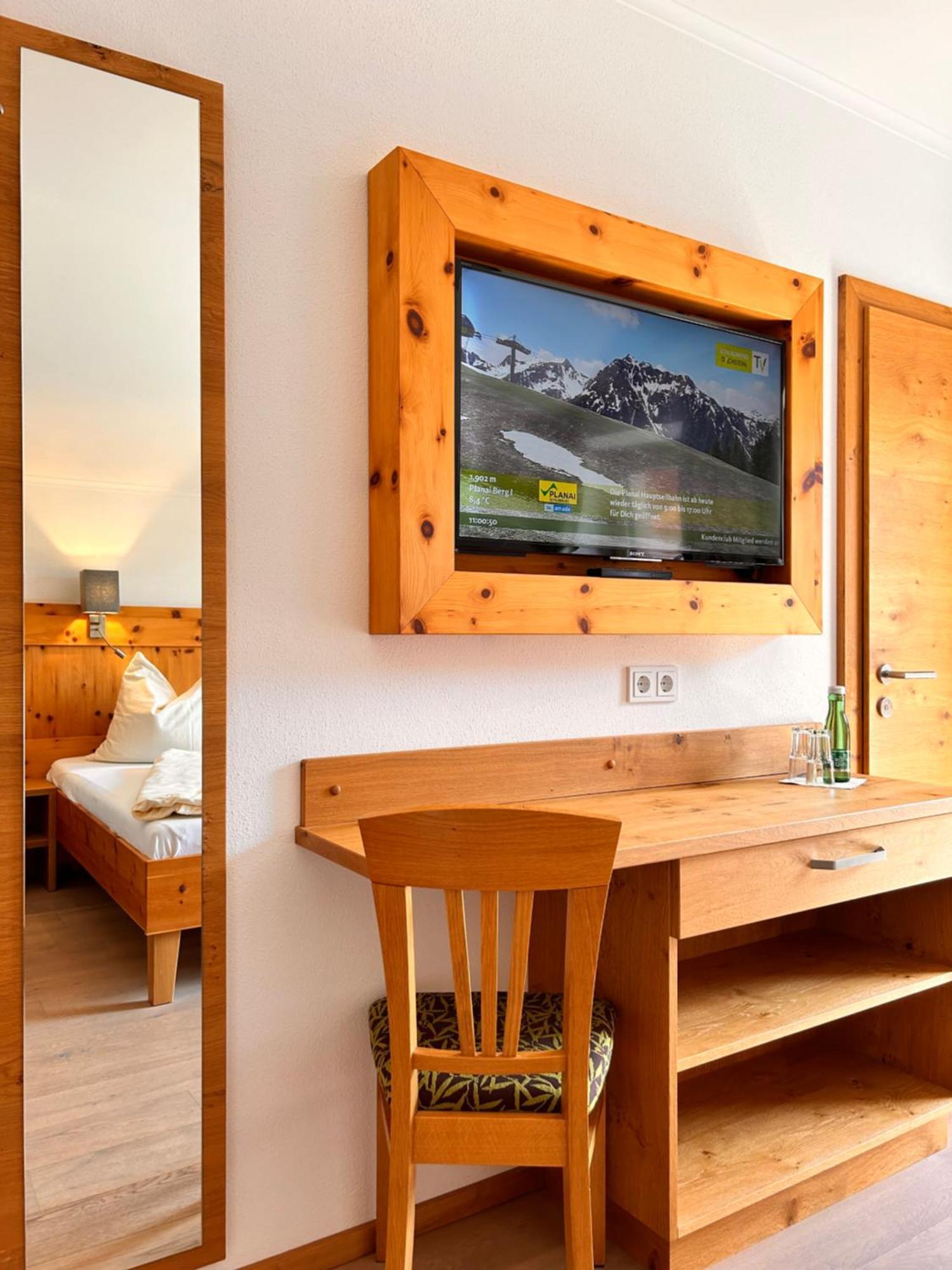 La Montana - Ski & Hiking Lodge Schladming Exterior foto